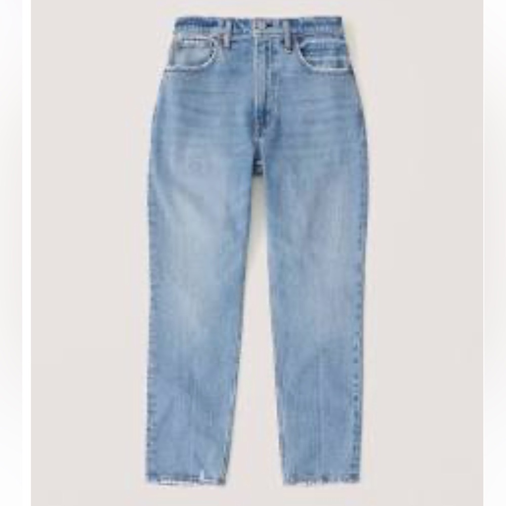 Abercrombie and Fitch Curve Love Mom Jeans in Medium-Light Wash in 26S